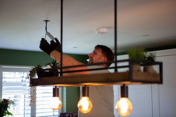 Best Home Electrical Repair  in Davenport, IA