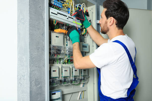 Best Emergency Electrician Near Me  in Davenport, IA